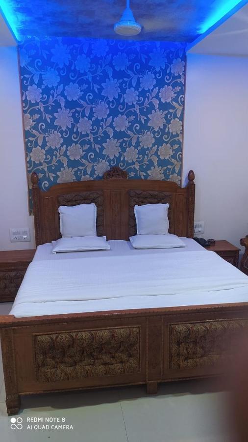 Hotel Shalimar Executive, Uran Islampur Peth  Bagian luar foto