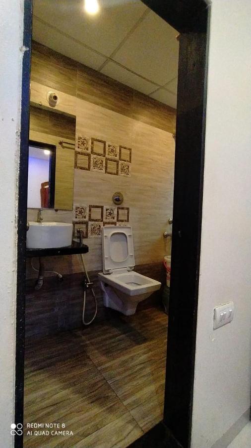 Hotel Shalimar Executive, Uran Islampur Peth  Bagian luar foto