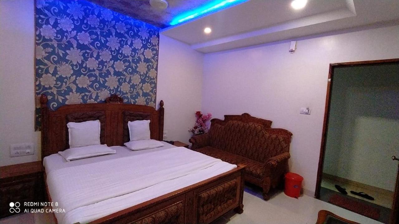 Hotel Shalimar Executive, Uran Islampur Peth  Bagian luar foto