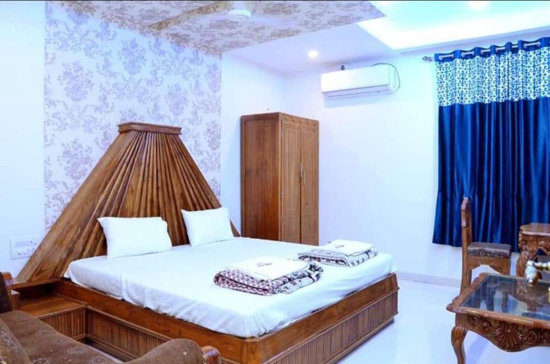 Hotel Shalimar Executive, Uran Islampur Peth  Bagian luar foto